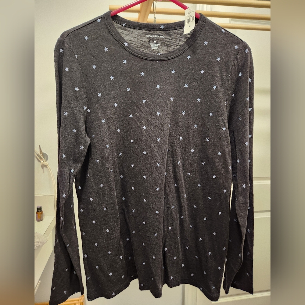 Women's Black Star Print Long Sleeve Top